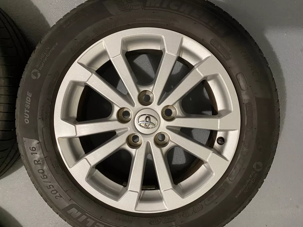 Toyota Verso Alufelgen / Kompletträder (Gebraucht) in Vordemwald für ...