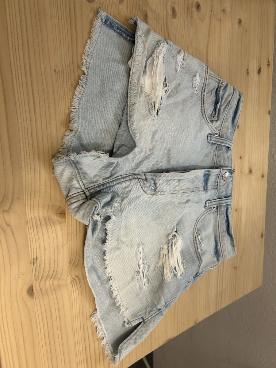 Jeans: hot pens  – D'occasion à Zürich par 11Zitronenfalter