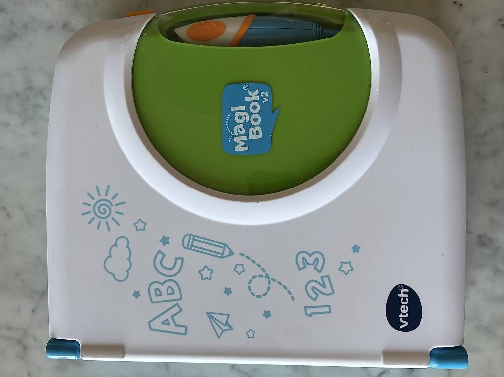 Spielzeuge: Vtech Magibook V2 inkl. 2 Bücher – Gebraucht aus Goldach von oli_htk8