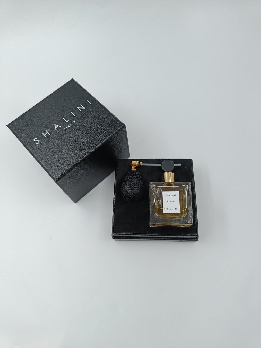 Parfums & Eau de Toilette: SHALINI EAU DE PARFUM " SHALINI ", 50ML – Neuf avec emballage d'origine à Luzern par EdiGem 1