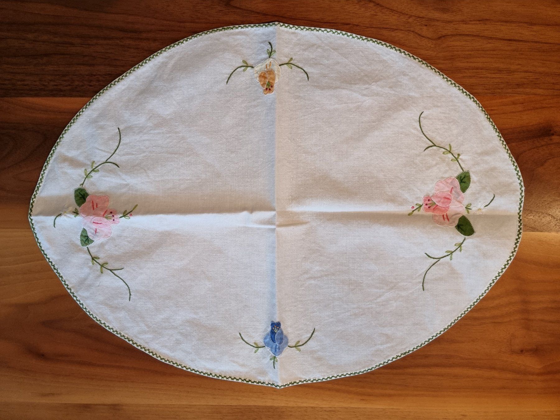 Sonstige Tischwäsche: ovale Tischdecke vintage nostalgisch – Gebraucht aus Oberlunkhofen von dreihaselnuesse