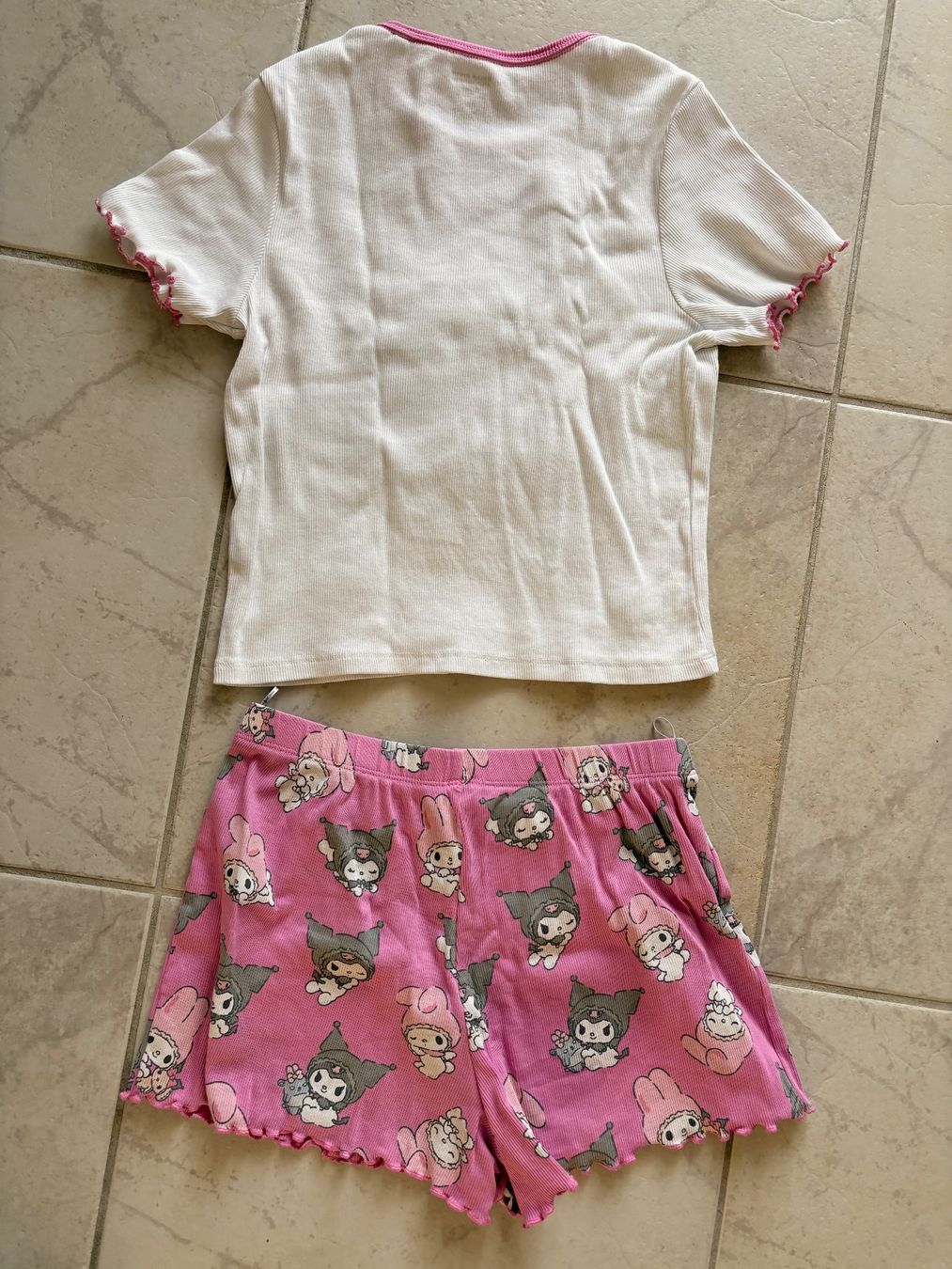 C&A Pigiama & Simili: Süesser Hello Kitty Pyjama, Grösse 152, neu – Nuovo (secondo la descrizione) da Dietlikon venduto da Bachtel97 3