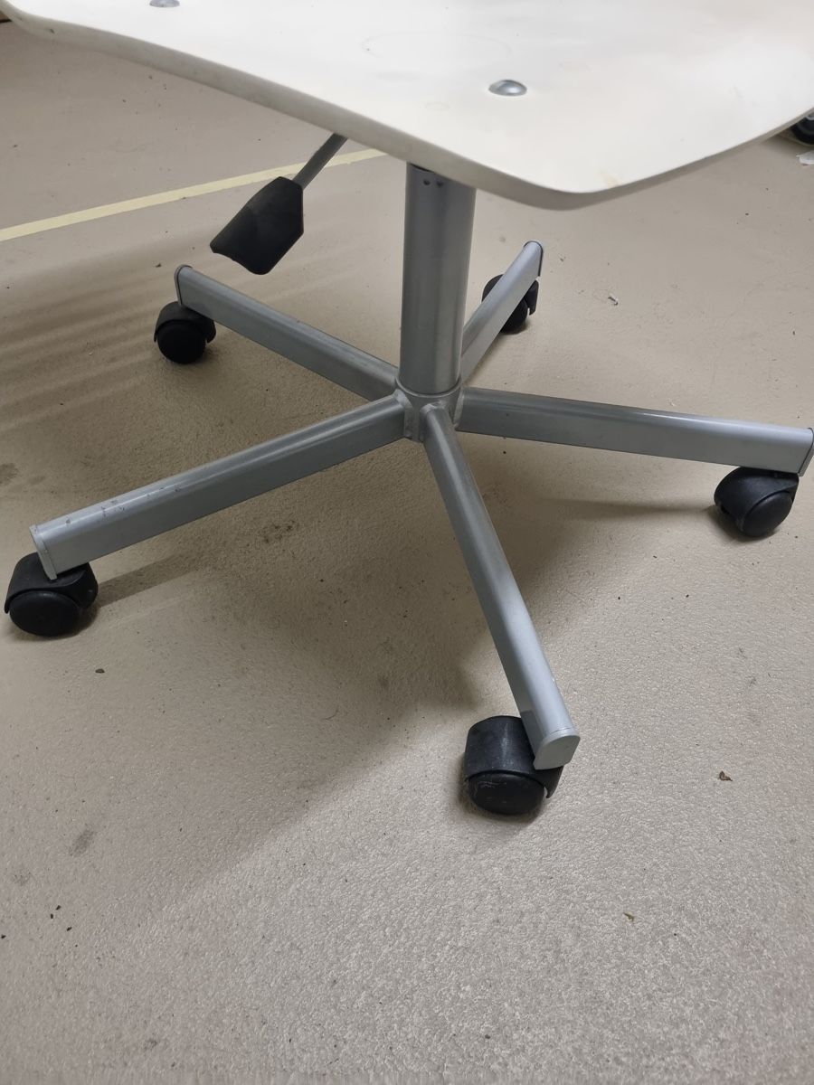 Ikea Sedie: Ikea Jules Chair – Usato da Bern venduto da ann_2zcp 2