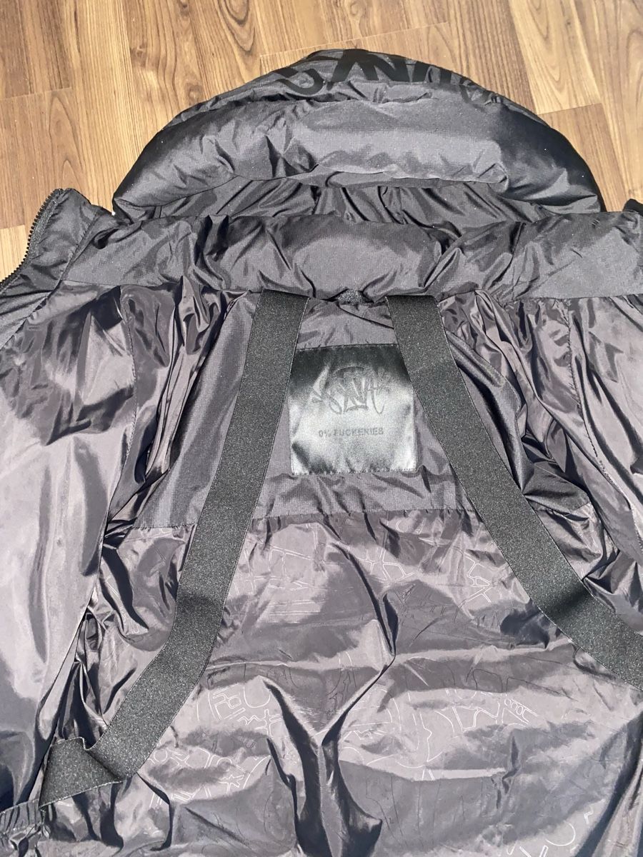 Giacche: SYNA CENTRAL CEE WINTER PUFFER JACKET – Nuovo (secondo la descrizione) da Limpach venduto da wavyy 6