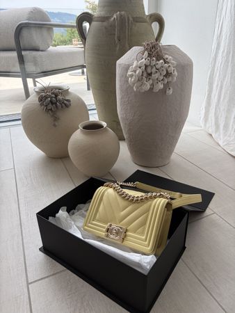 Chanel le Boy Mini Chevron jaune tendre Champagner HWD