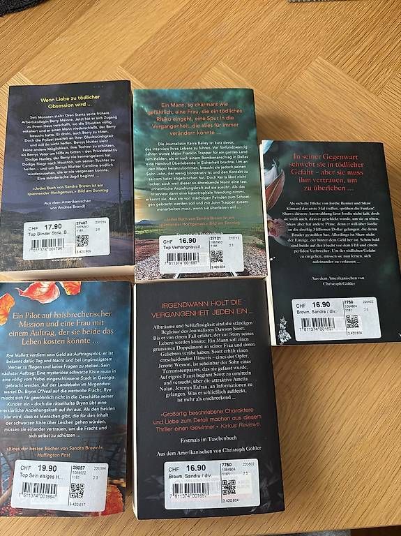 Libri: Sandra Brown Bücher  5 Thriller – Usato da Zürich venduto da Jessica_6666 1