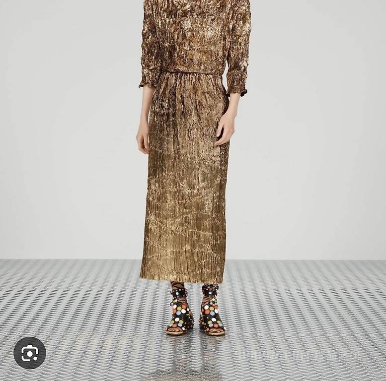 Gucci Gonne: Gucci Midi Rock  Gold Lurex – Usato da Breganzona venduto da maggy_l