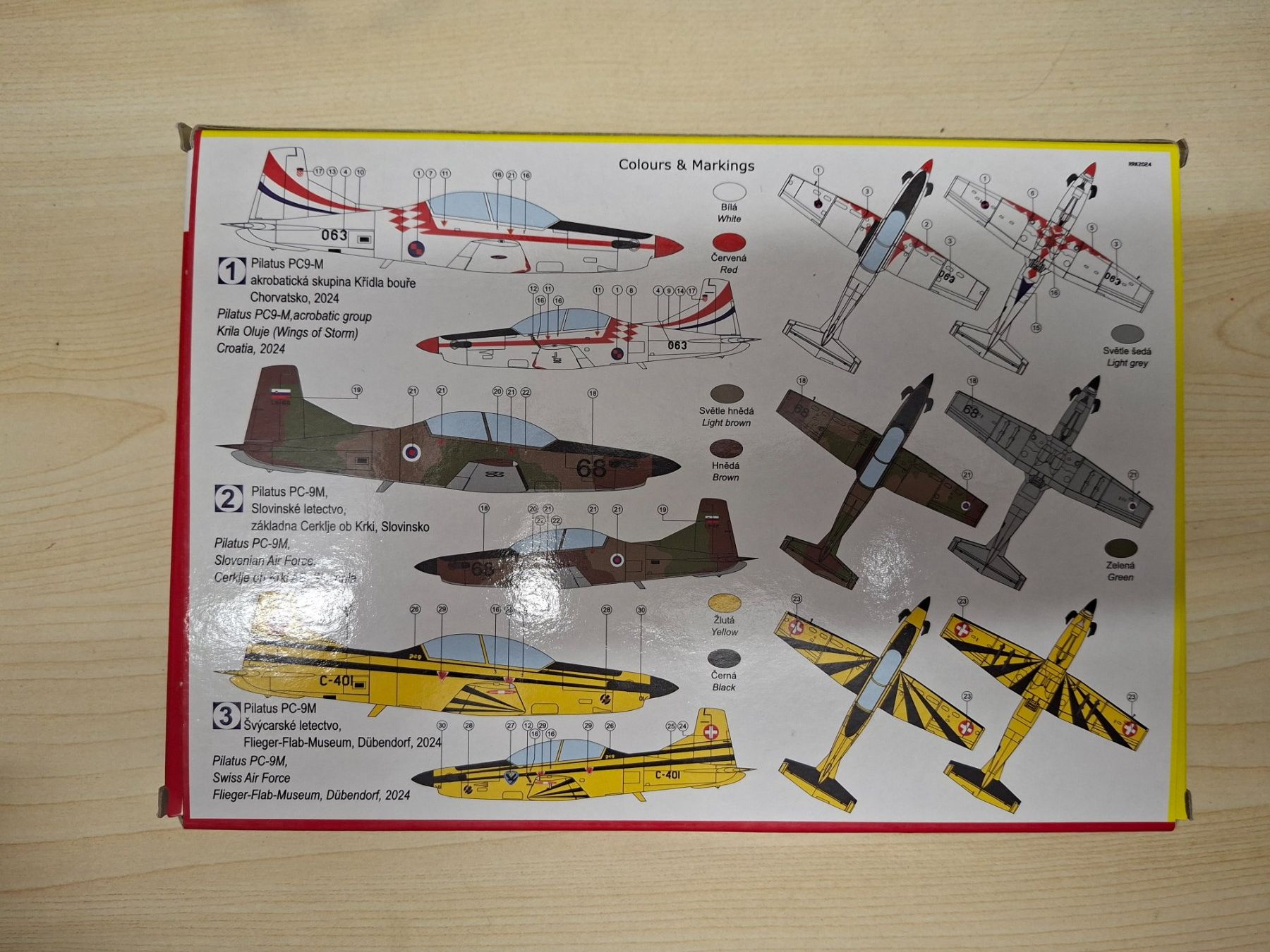 Kit di modellismo & Modellini statici: Modellbausatz PC-9 Schweizer Luftwaffe 1/72 – Usato da Matten b. Interl venduto da WilliWilson 1