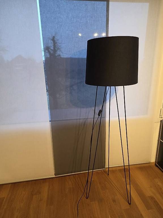 Lampade: Stehlampe mit Hairpin legs – Usato da Grosshöchstetten venduto da kids04 2