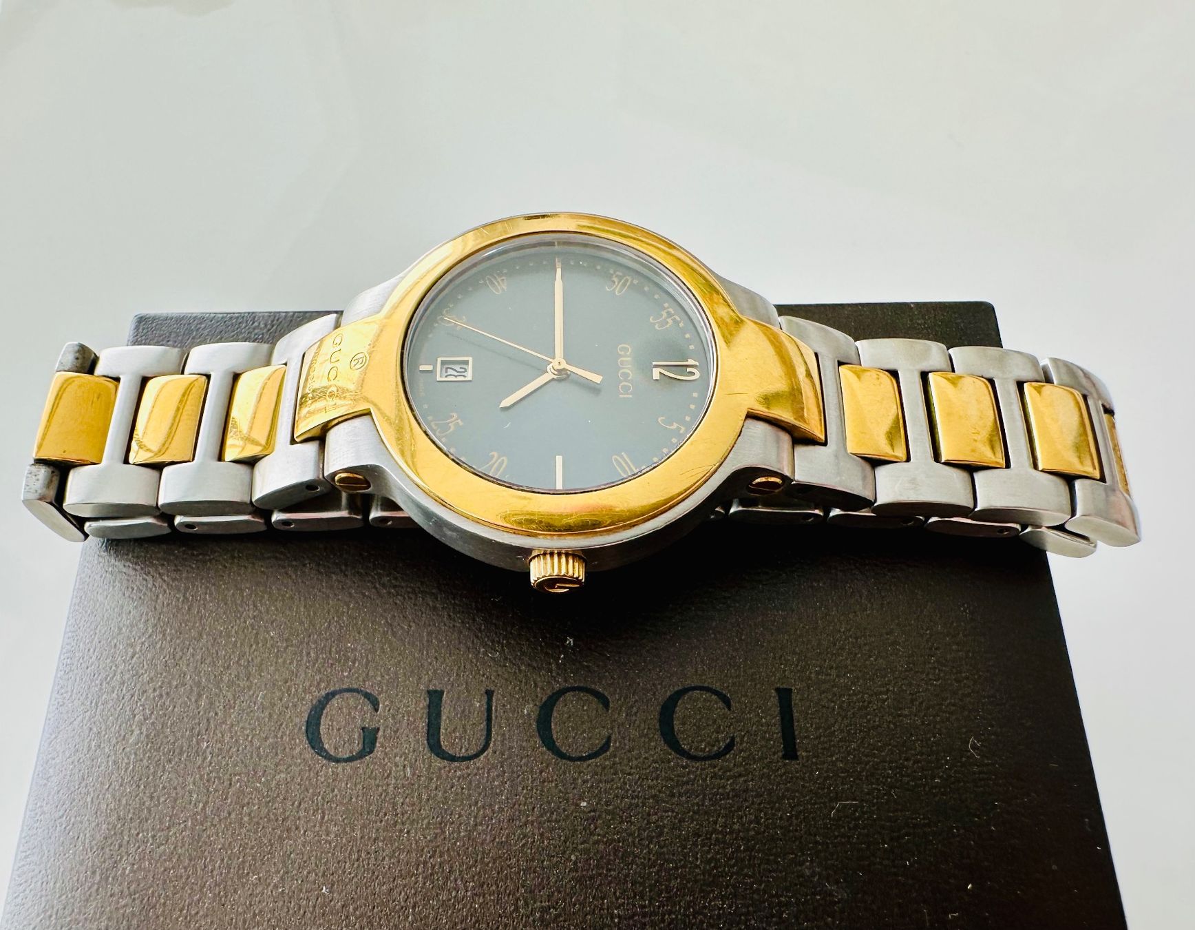 Gucci Orologi: GUCCI Quartz Bicolore 35 mm 100% originale - FULL SET – Usato da Conthey venduto da advisia