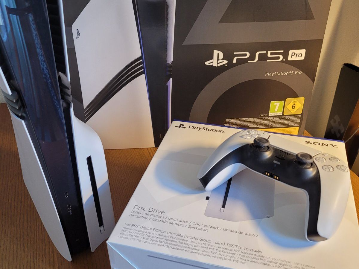 Sony Console: PS 5 Pro + lecteur de disque – Usato da Genève venduto da Ki_Time4