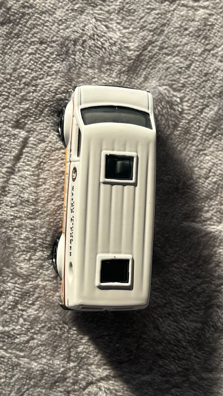 Matchbox Voitures modèles: Matchbox Chevy Van "City Services", 2005 – D'occasion à Schübelbach par Dolly990_2 2