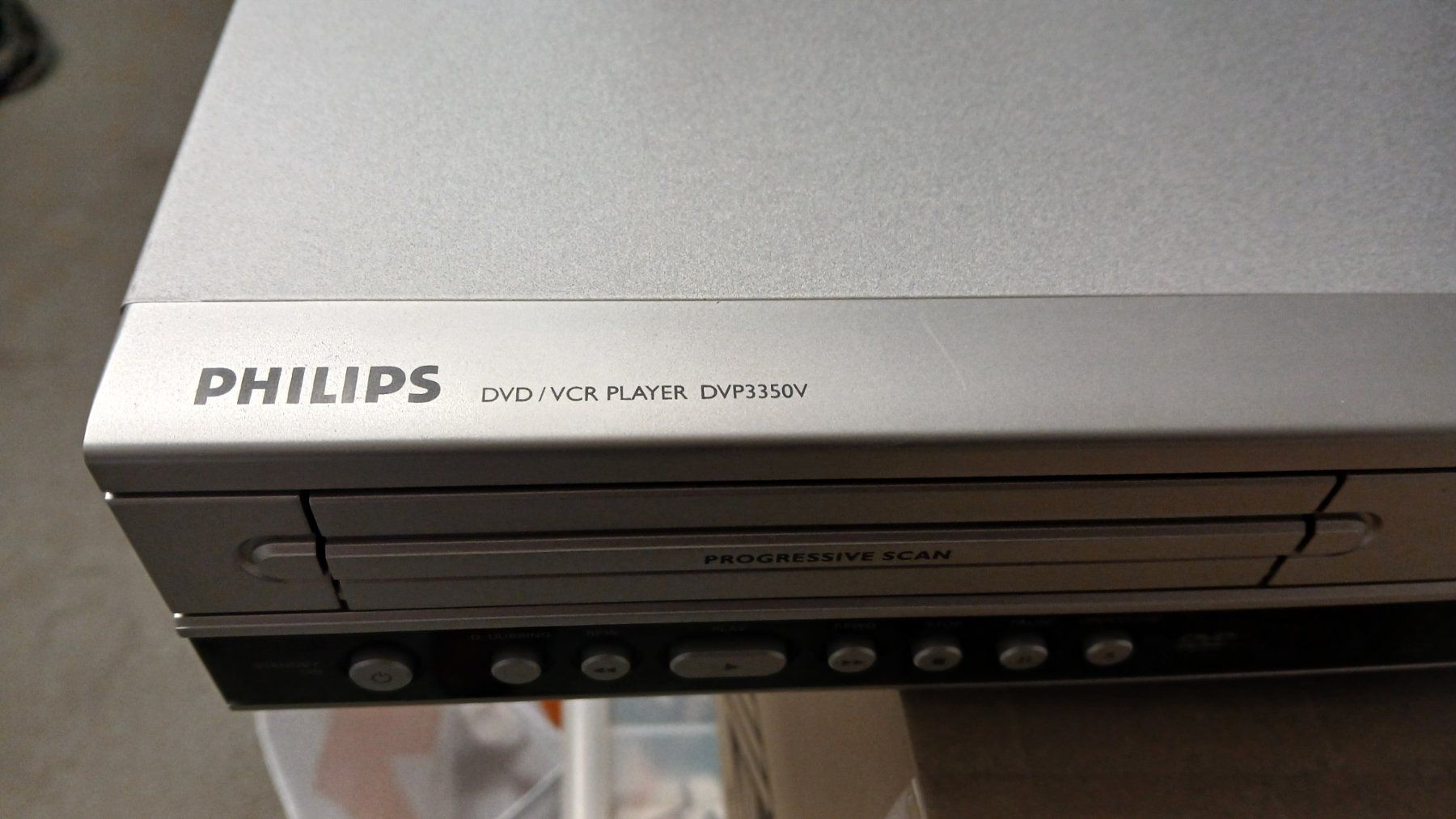 Philips Lettore multimediale & Streamer: Lecteur DVD/VHS Philips DVP3350V – Usato da Condémines (Nendaz venduto da Dr.Sub