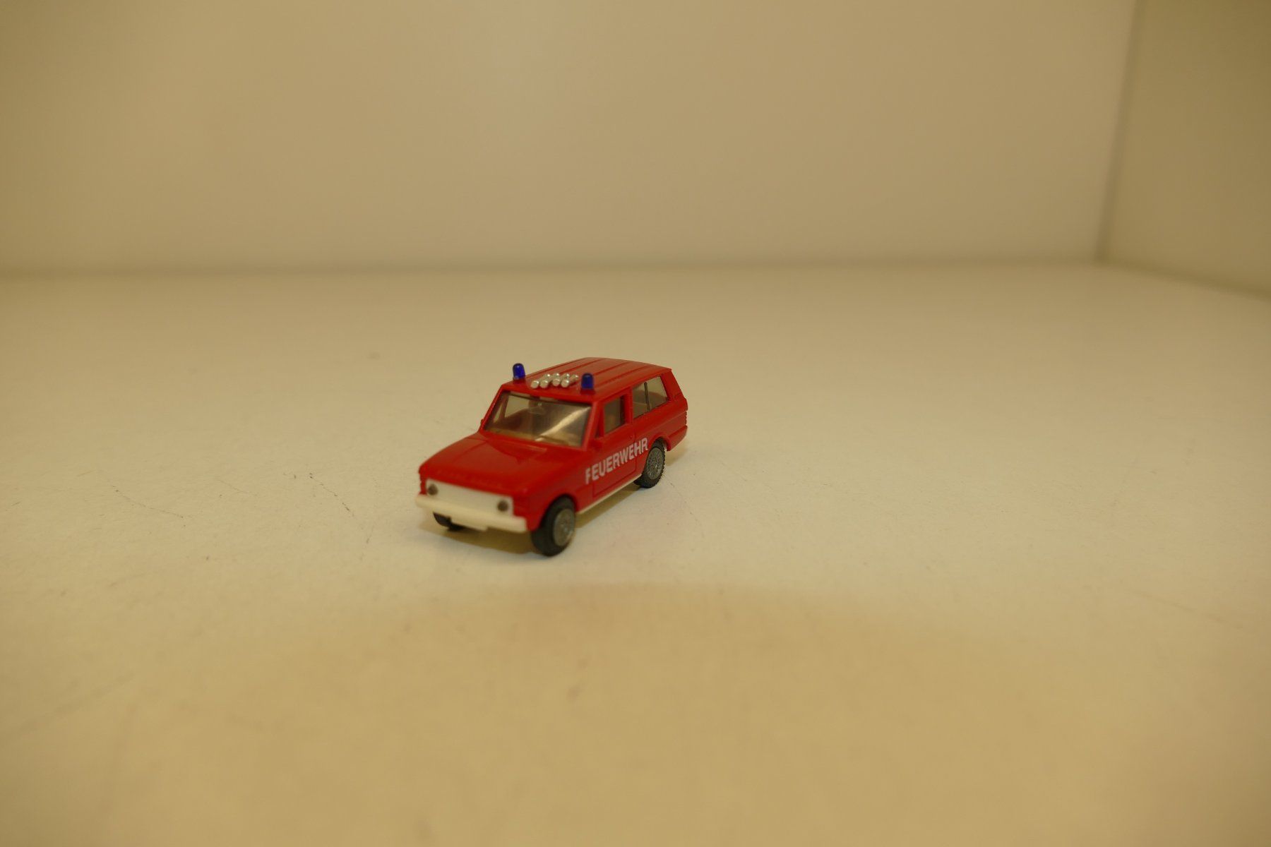Herpa Modellini d'auto: Herpa 1:87: Range Rover Feuerwehr – Nuovo (secondo la descrizione) da Niederhasli venduto da Flash32