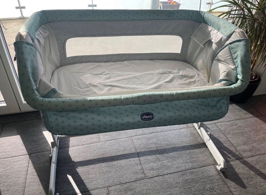 Chicco Lits: CoDodo Next2me Dream bleu clair Chicco avec 2 draps adaptés – D'occasion à St. Ursen par alesticco 1