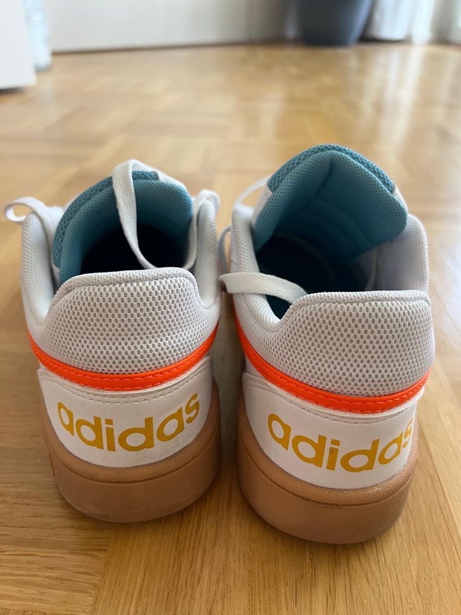 Adidas Herrenschuhe: Adidas Sneakers Grösse 38 – Gebraucht aus Gossau ZH von che_q7f9 2