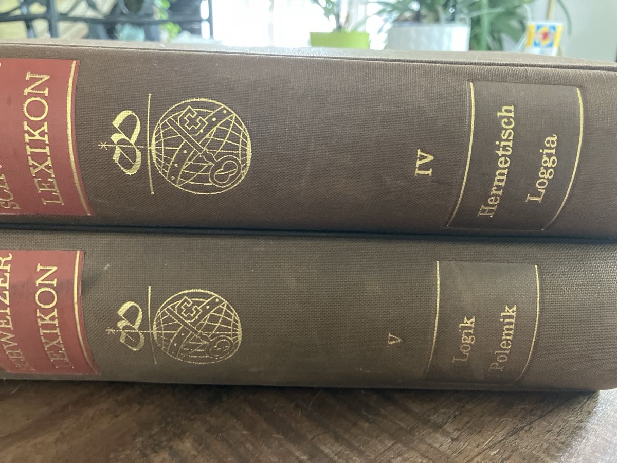Bücher: Schweizer Lexikon IV und V – Gebraucht aus Avenches von Zurcal