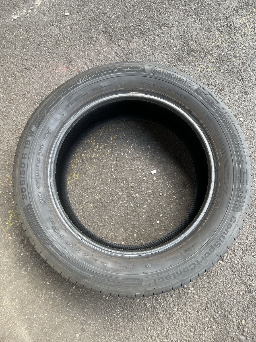 Pneumatici & Ruote complete: 255/50/19 Continental  – Usato da Dübendorf venduto da I.leo 2