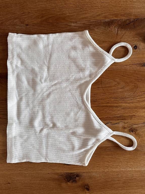 Brandy Melville Camicette, T-shirt & Top: 2 Tops – Usato da Ebmatingen venduto da F.Bullet 2