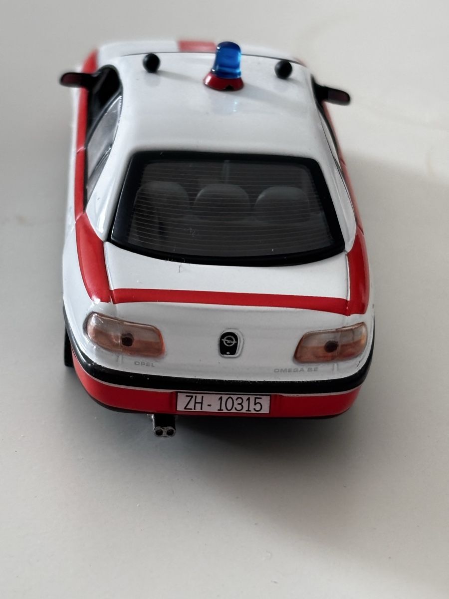 Opel Voitures modèles:  Opel Omega Schweizer Polizei 1994-1998 – D'occasion à Lausanne par pabernard 3