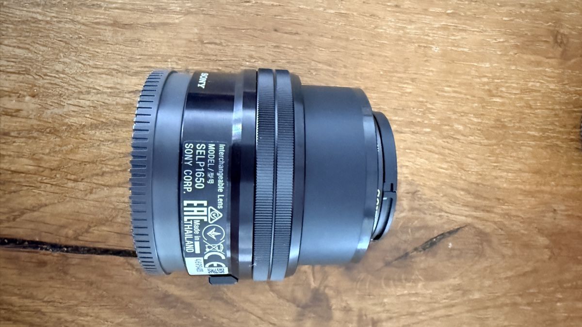 Sony Fotocamera: Sony Alpha 6000 Systemkamera guter Zustand – Usato da Buchrain venduto da Kindlein 4