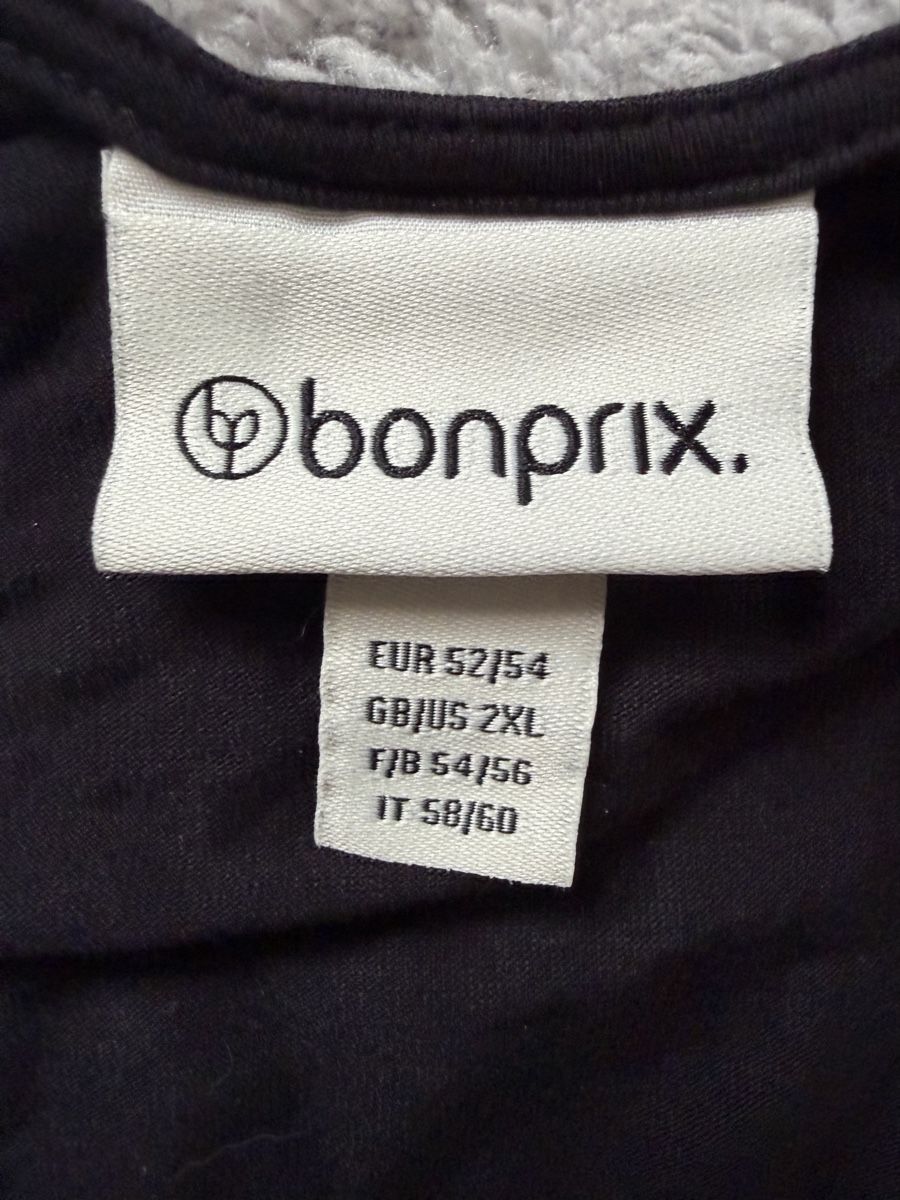 T-shirt: Bonprix Shirt, grosse Grössen, schwarz, – Usato da Mosnang venduto da Dojajolele 1