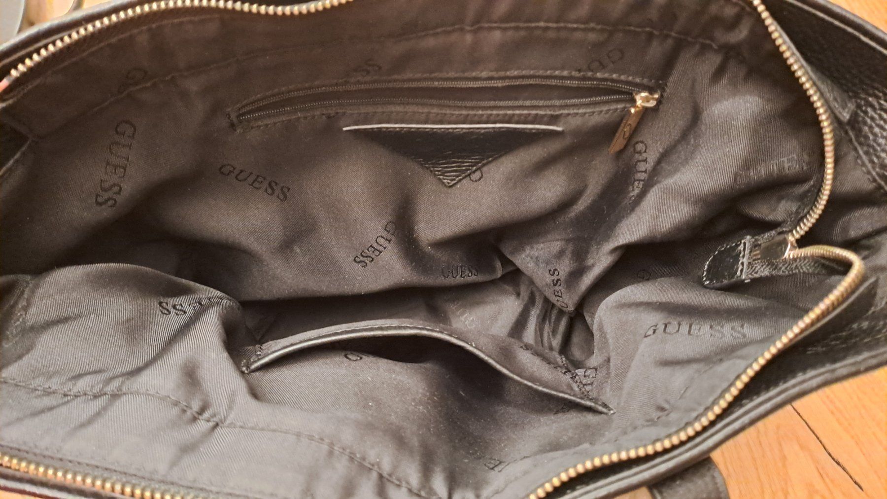 Guess Sacs femmes: Schultertasche aus Leder – D'occasion à Zürich par Callea 5