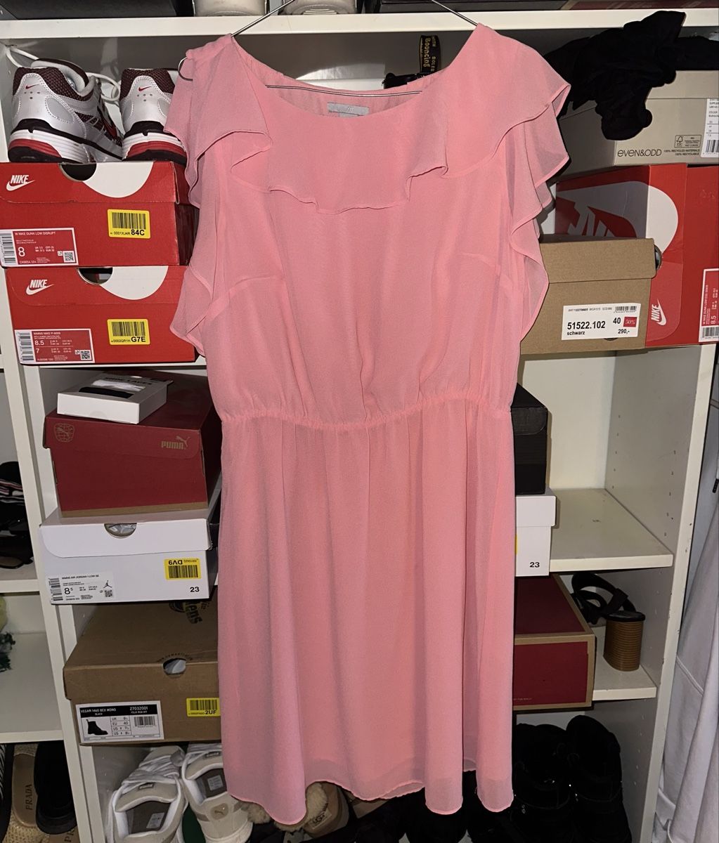 H&M Robes: Kleid, EU42 – D'occasion à Gutenswil par jus_nr7h