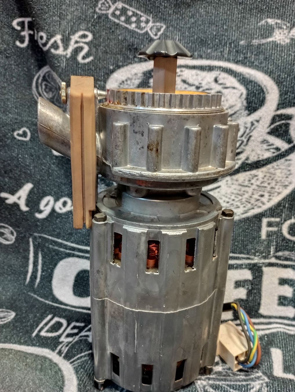 Melitta Macchine per caffè & Macchine per espresso: Melitta Bar Cube Kaffeevollautomat, Ersatzteil MAHLWERK – Usato da Oensingen venduto da Sip77