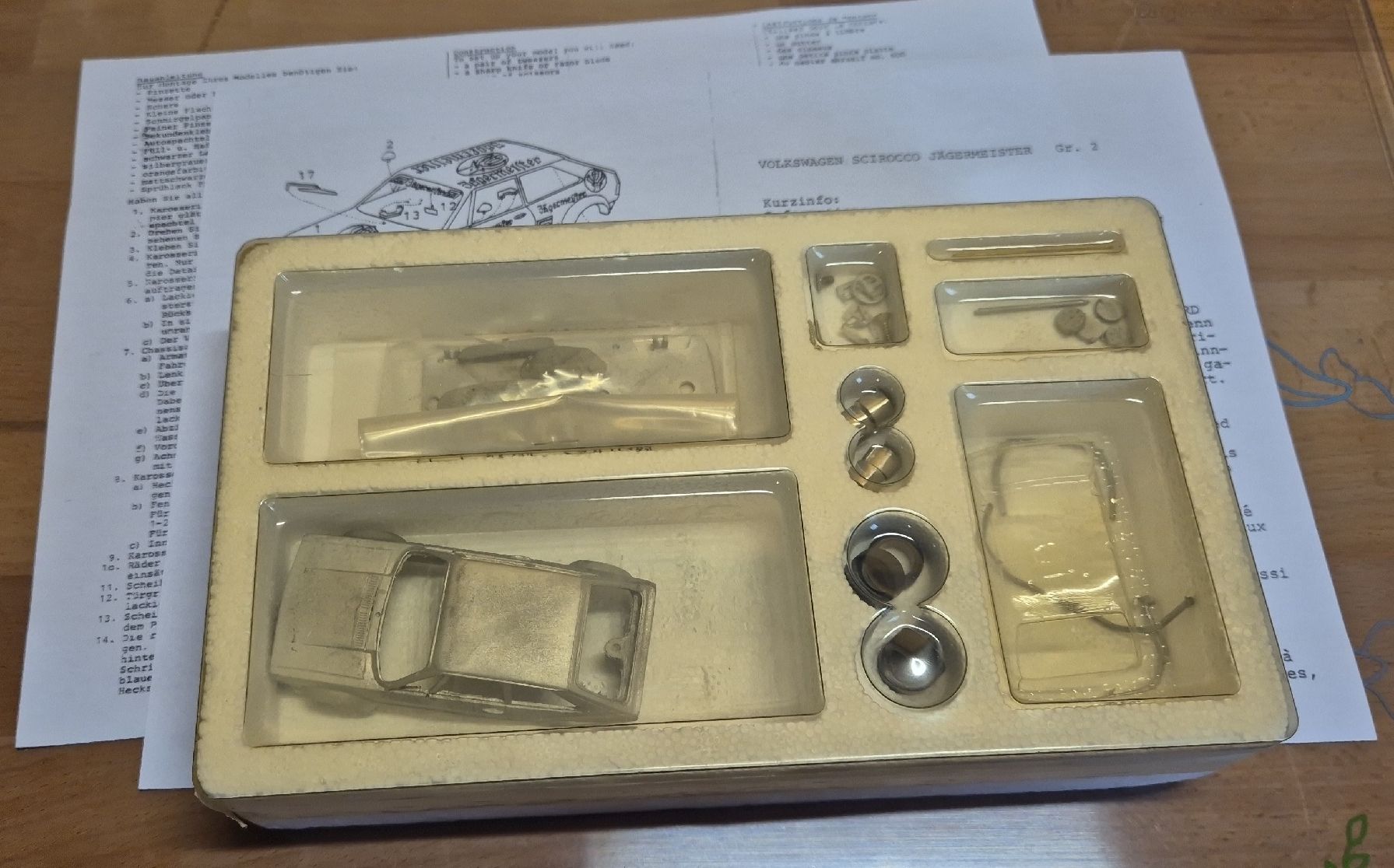Volkswagen Modellini d'auto: Seltener VW Scirocco 1, Gruppe 2 Modellauto-Bausatz – Nuovo e nell'imballaggio originale da Kirchberg SG venduto da Karmann53