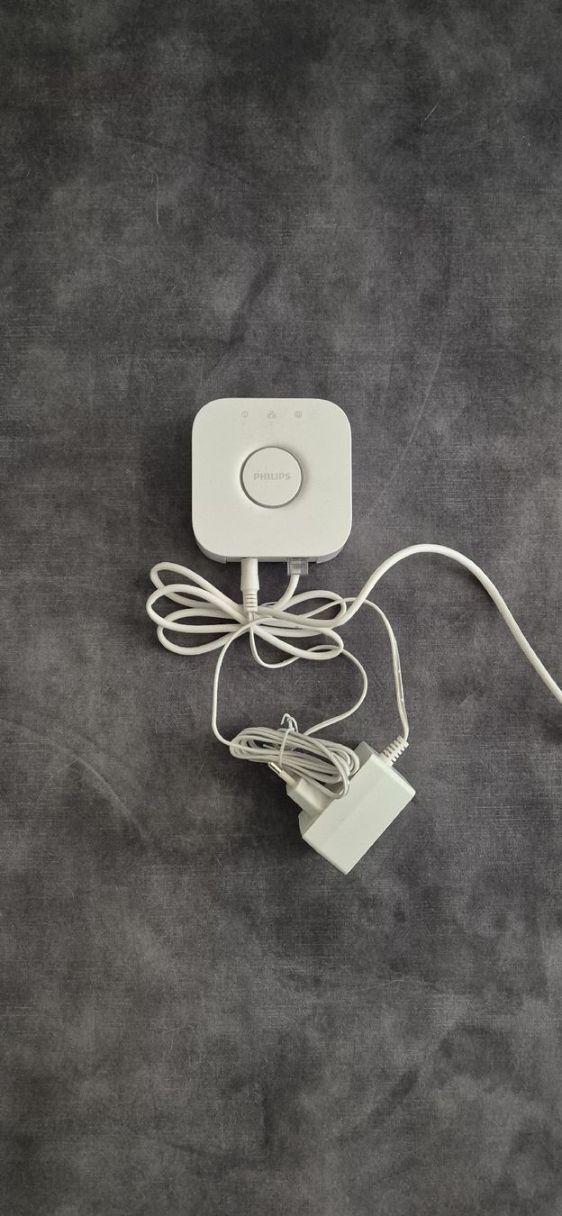 Philips Hub & Switch: Philips Hue Bridge – Usato da Reinach BL venduto da 4fa_bct7