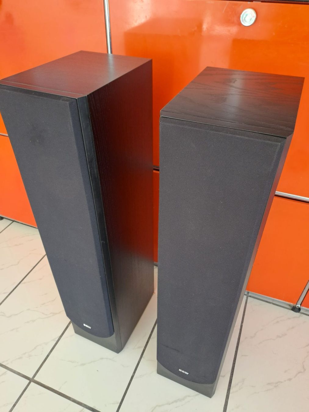 Bowers & Wilkins Casse acustiche: Bowers Wilkins P5 Speakers – Usato da La Neuveville venduto da RainbowCupcake 1