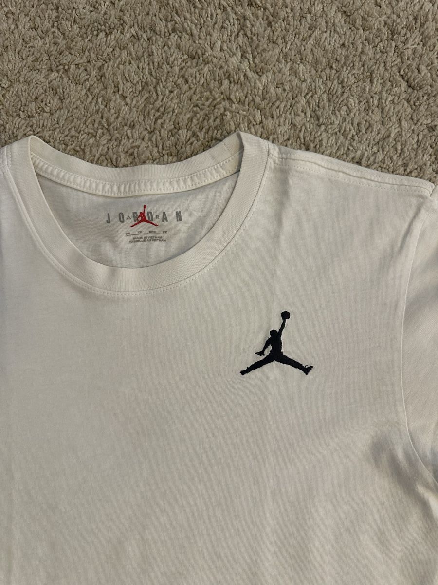 Jordan T-shirt: Jordan Tshirt (XS) – Usato da Walchwil venduto da Ser_y8w5