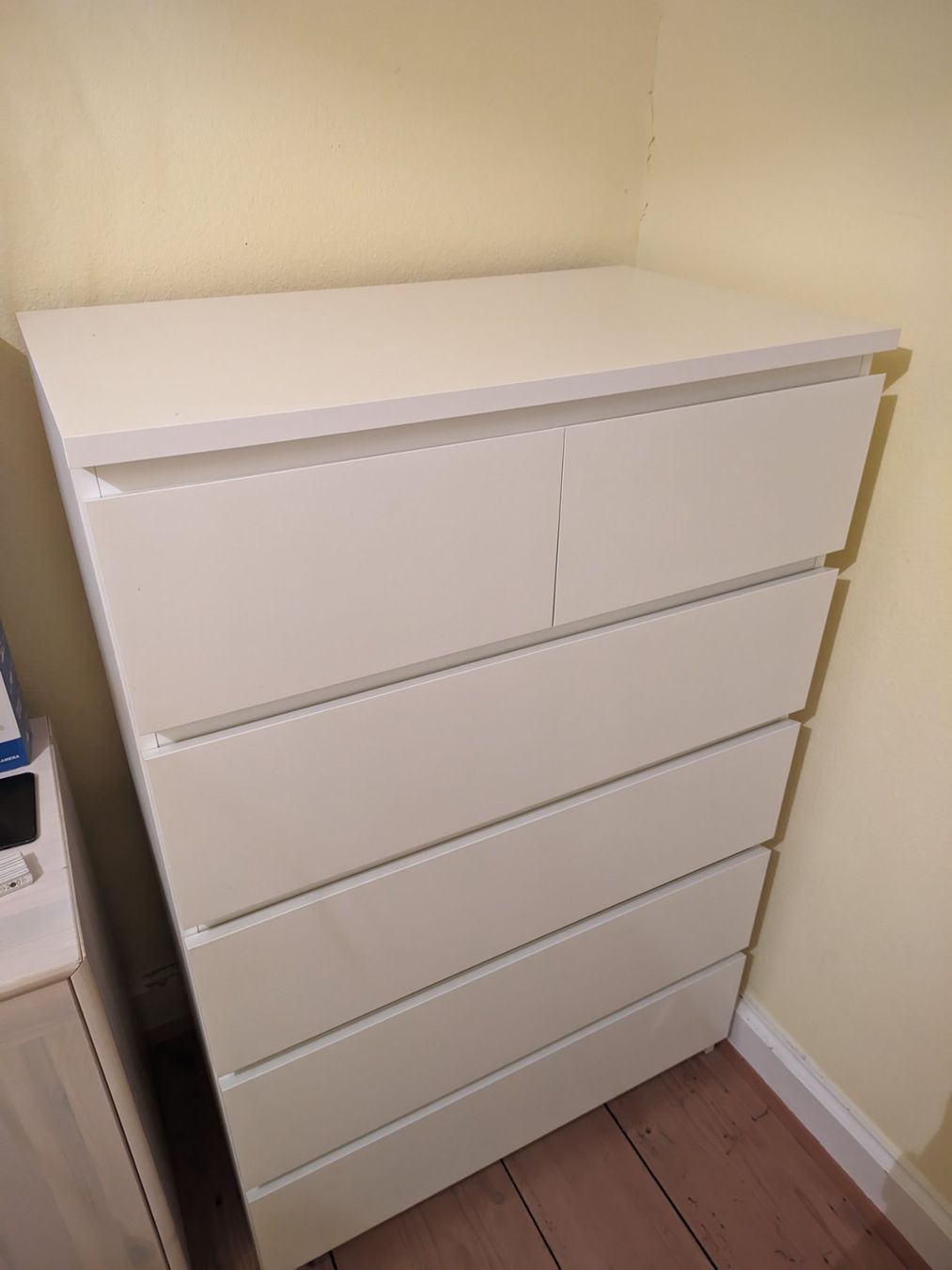 Ikea Cassettiere: Malm Schubladenschrank – Usato da Basel venduto da gas_sg2l 1
