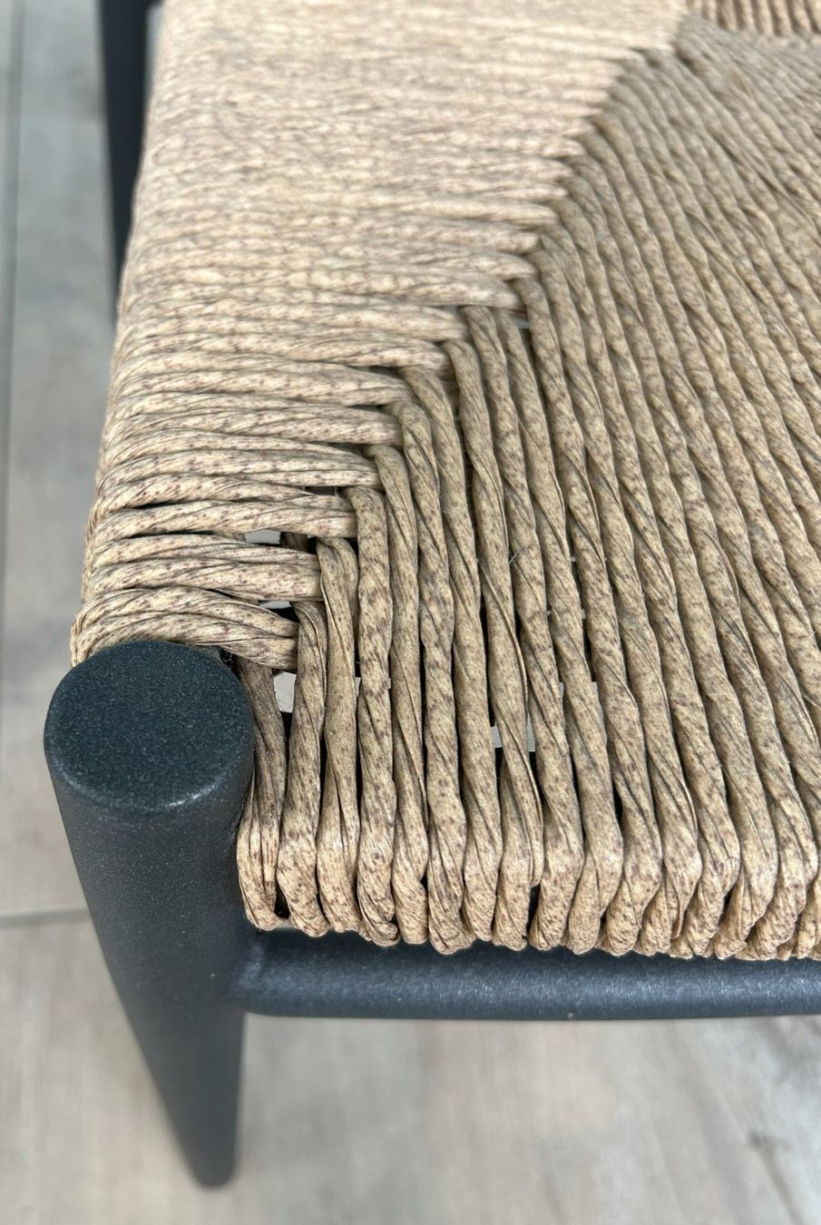 Sessel: Bequemer Stuhl mit Seilgeflecht, neuwertig, Top Zustand! – Gebraucht aus Augst BL von Lsp 3