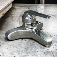 Robinet mitigeur à eau KWC en acier chromé d'occasion