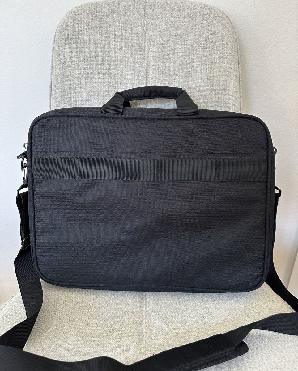 Valigie & Borse: Dicota Laptop Bag – Usato da Zürich venduto da enl_It9y 2