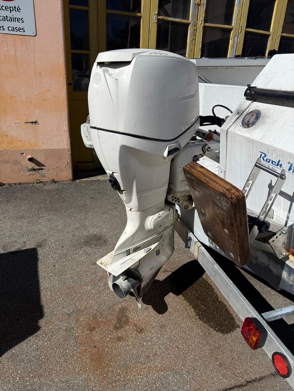 Evinrude Motori: Evinrude 75CV pour bricoleur – Difettoso da Bevaix venduto da P-kiz