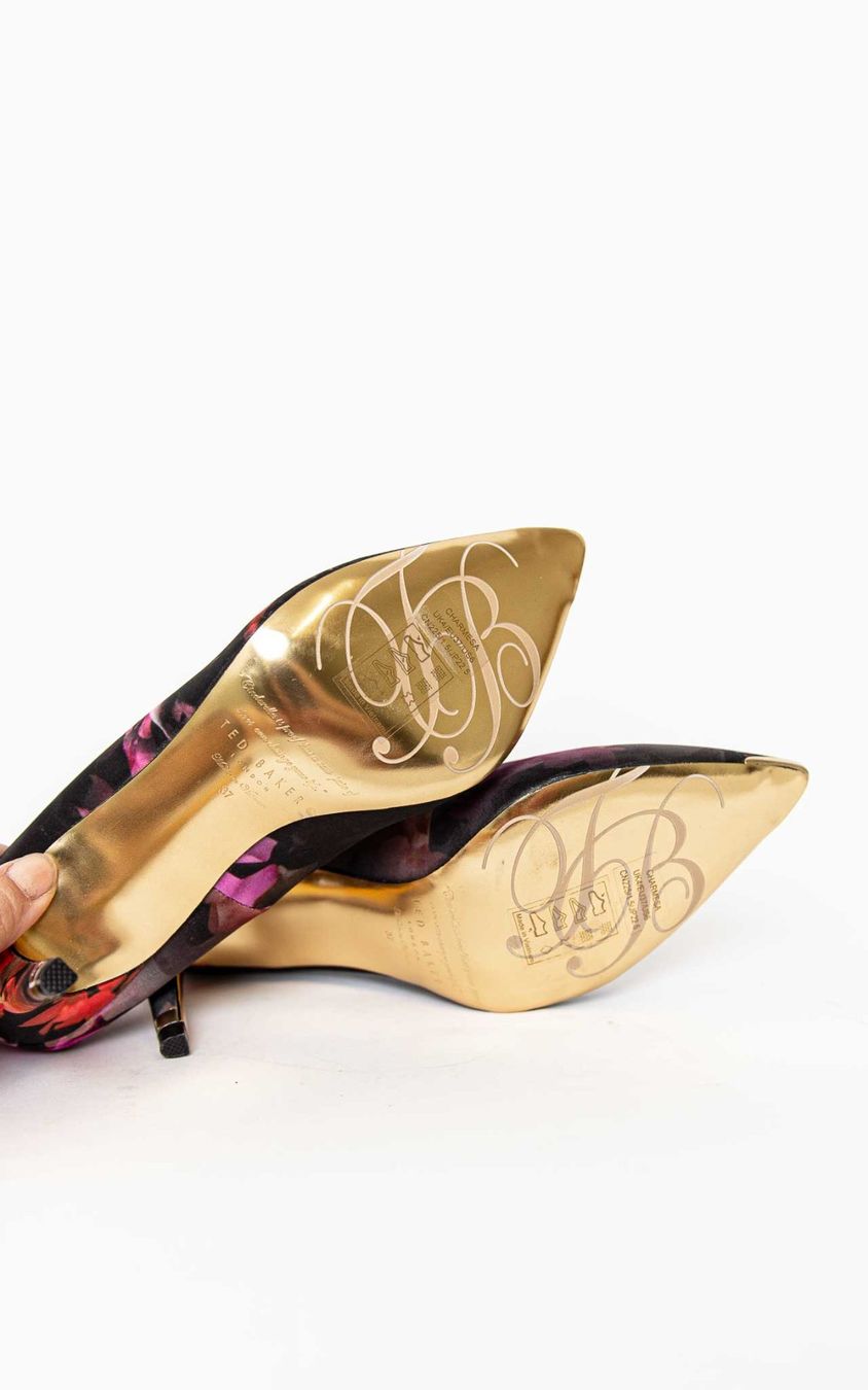Ted Baker Scarpe da donna: Ted Baker Floral Pumps - Gr. 37 – Nuovo (secondo la descrizione) da Illnau venduto da Monkky 2