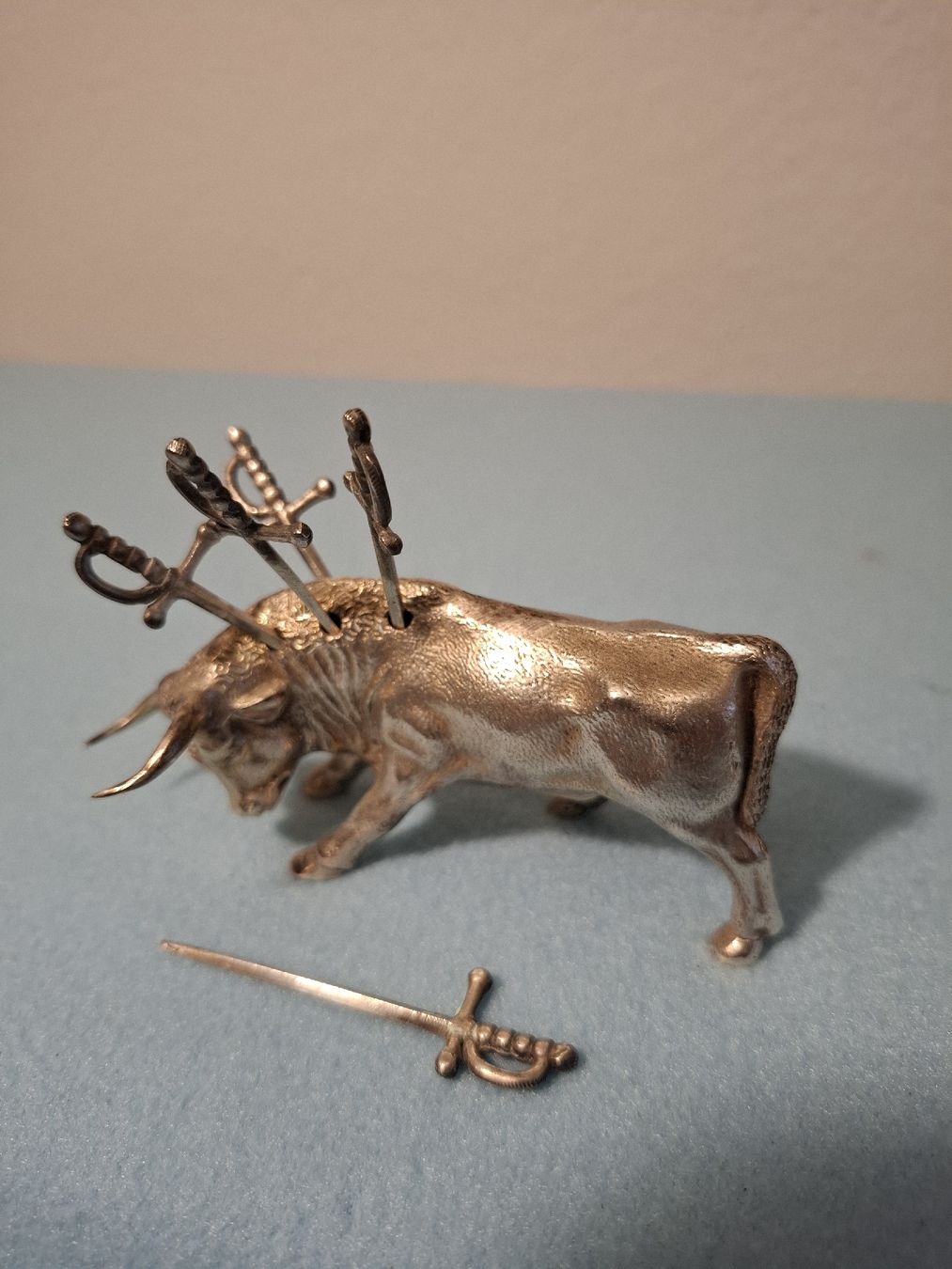Statuette: Stier Metall versilbert – Usato da Zürich venduto da arm_9ffr 1