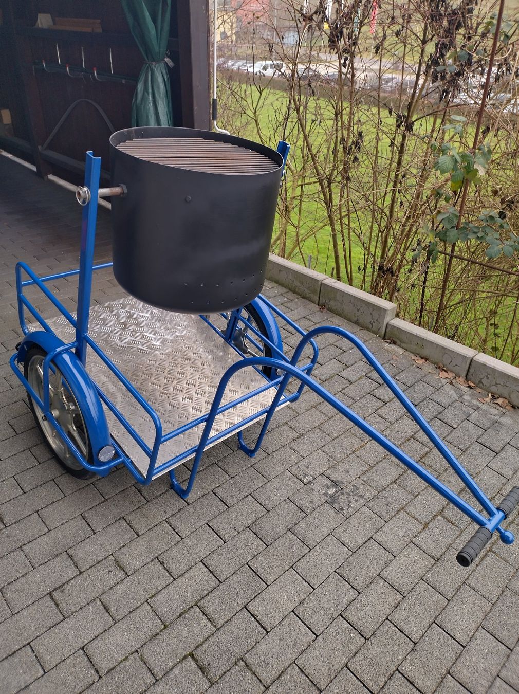 Anhänger: Veloanhänger mit Grill – Gebraucht aus Altbüron von bestatter12 1