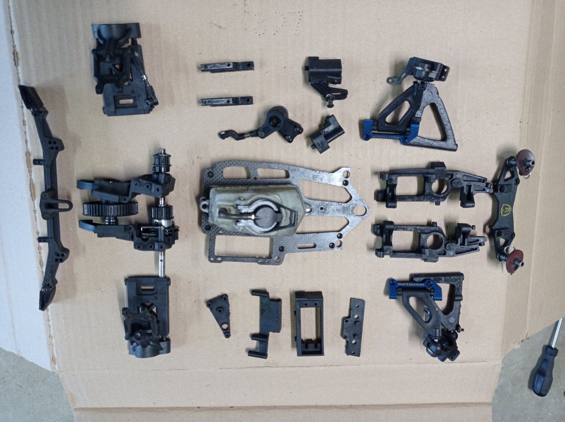 RC Kits de montage: Motonica P81 – Défectueux à Bex par Sdancer 1
