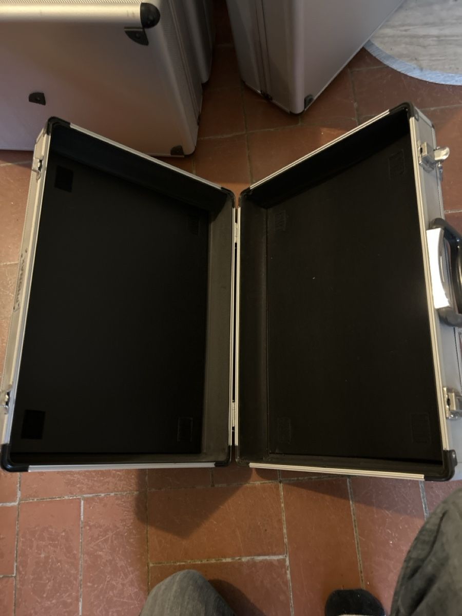 Valigie: 6 Hartschalen Koffer – Usato da Bonstetten venduto da Ebano- 2