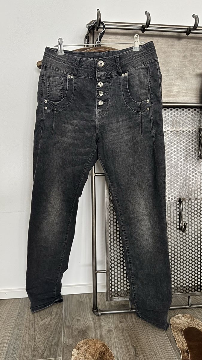 Jeans: Jeans – D'occasion à Mörigen par TimelessFinds