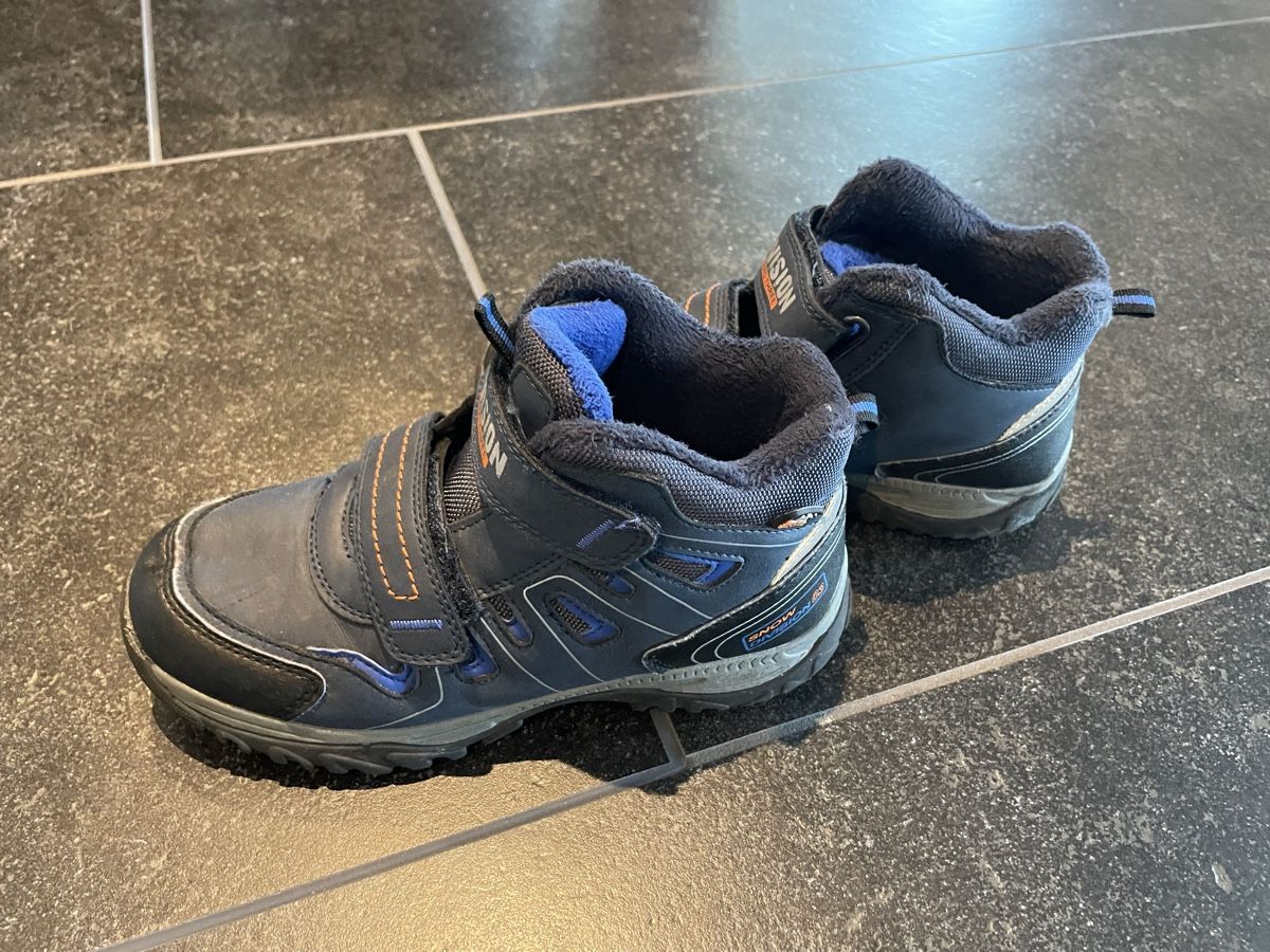 Scarpe per ragazzi: Gefütterte Herbstschuhe Grösse 35 – Usato da Wegenstetten venduto da Marcus2222 2