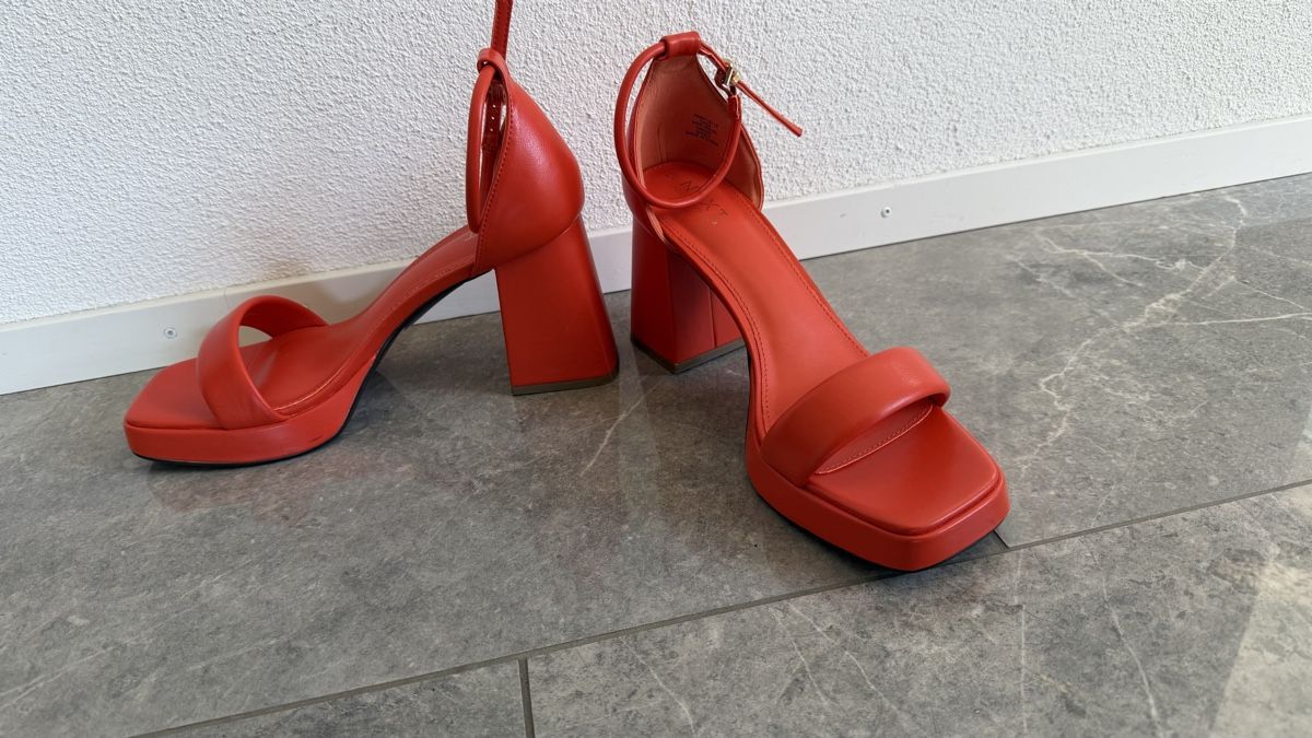 Scarpe da donna: Next Forever Comfort Platform Sandals – Nuovo (secondo la descrizione) da Zug venduto da SpringCleaning99 1