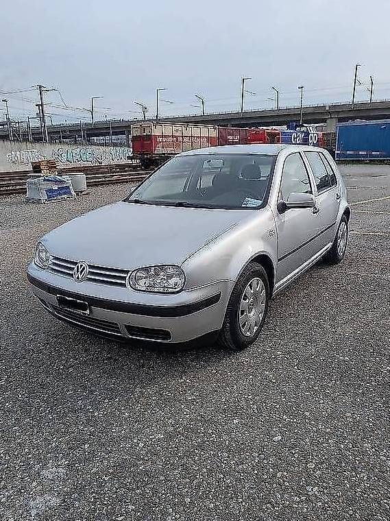 VW Automobili: VW Golf 4 MFK 2025 AUTOMATIK – Usato da Zürich venduto da cob_2pys 3