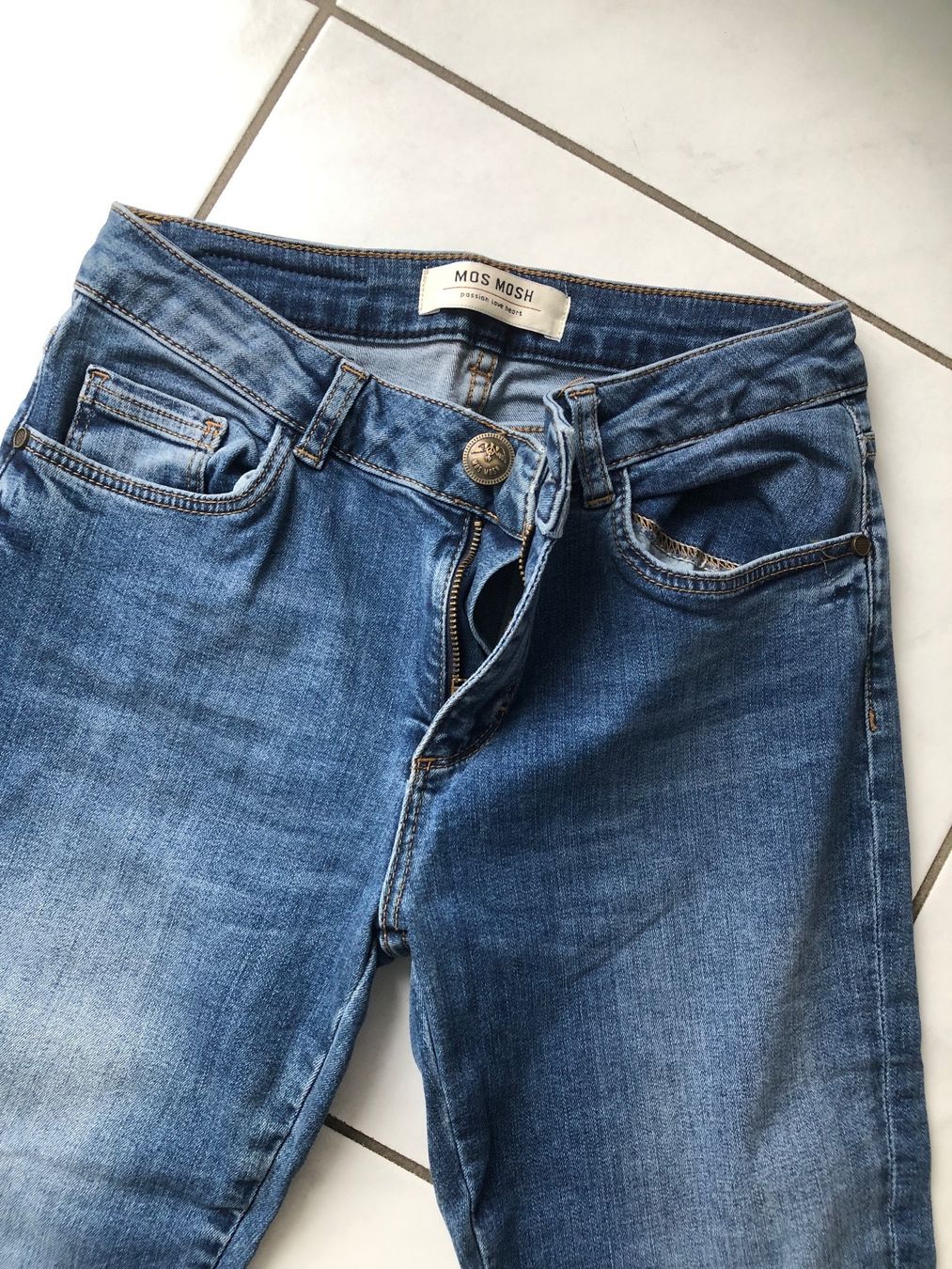 Jeans: Jeans Gr. 25 – Gebraucht aus Zell ZH von Guffos