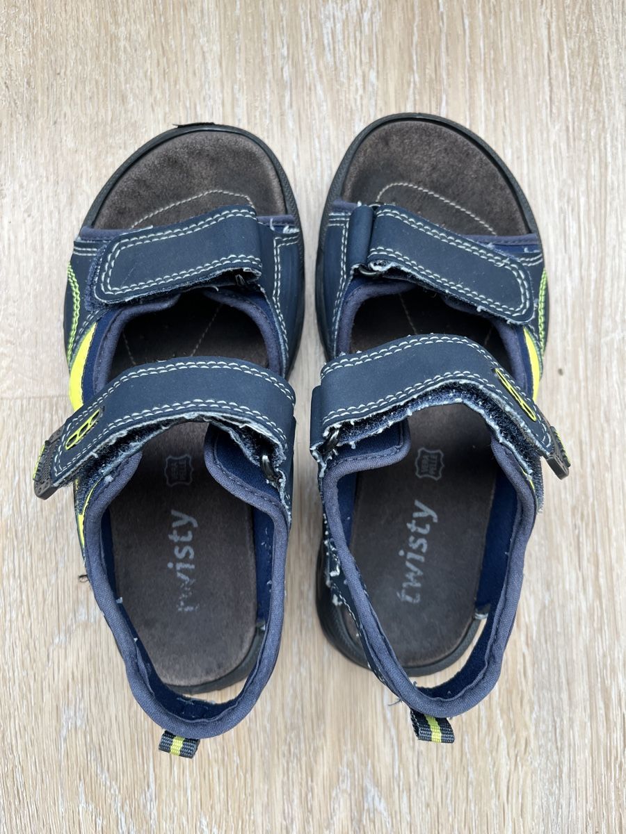 Scarpe per ragazzi: Sandalen von Twisty Gr. 32 – Usato da Sulz AG venduto da Zissi31324