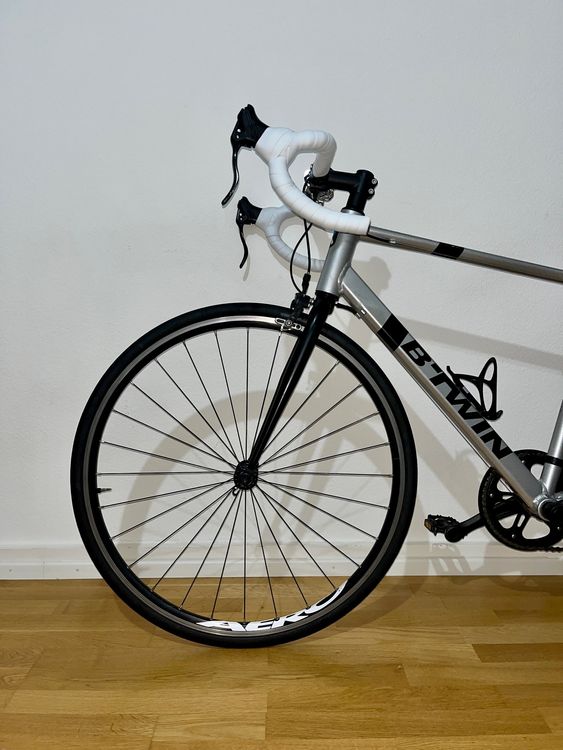 Rennrad TRIBAN RC 100 grau Kaufen auf Ricardo